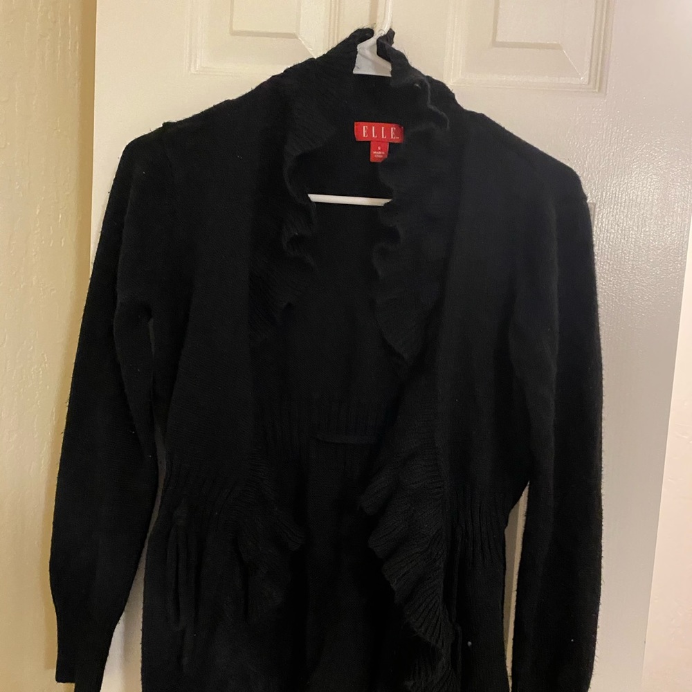 elle black sweater